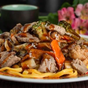 Yakisoba de Carne